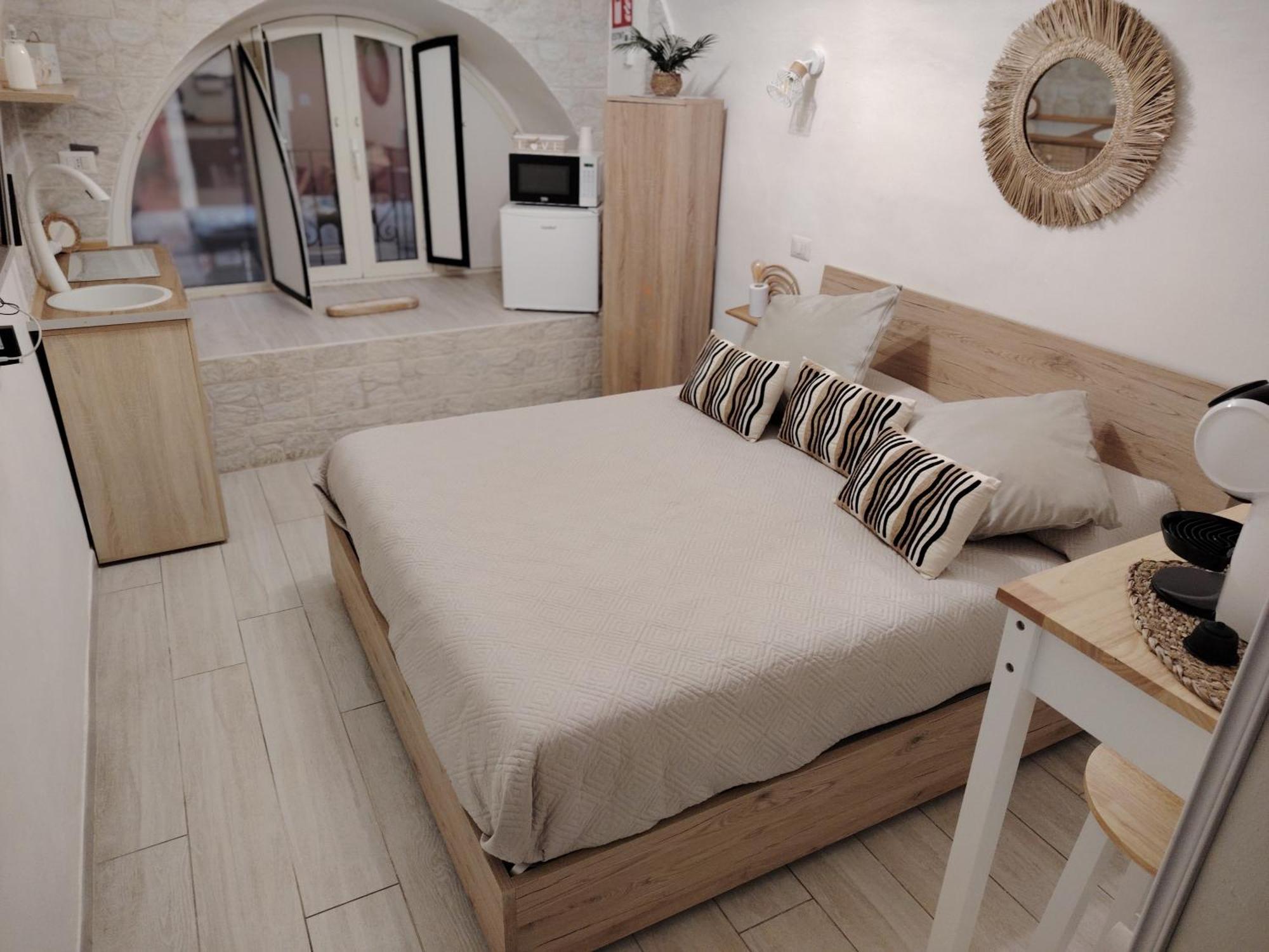 La Petite Maison Bari Esterno foto